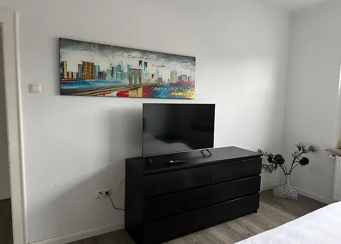 Ölhafendamm 7